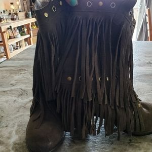 Naughty monkey Taupe fringe boots 8.5 boho